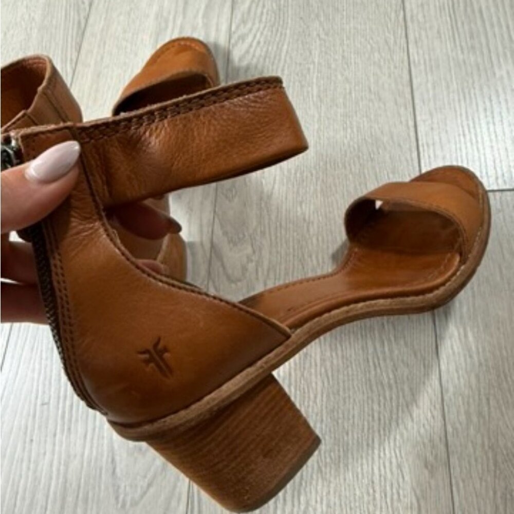 Frye Women's Brielle Tan Brown Leather Block Heel - Picture 5 of 13